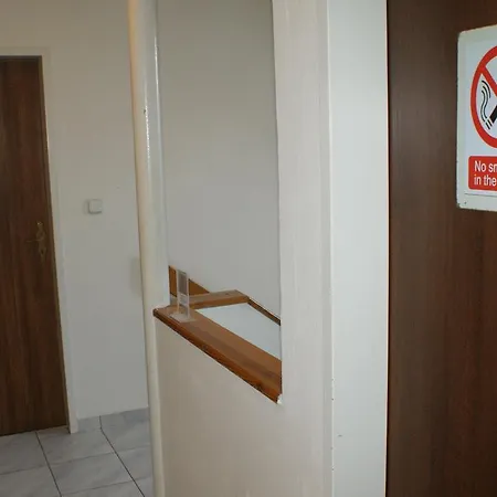 Savojska Δωμάτια σε οικογενειακή κατοικία Πράγα